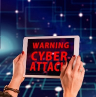 Analýza: Kybernetické útoky v České republice mění charakter, na scénu nastupuje ransomware s umělou inteligencí a pokročilý phishing